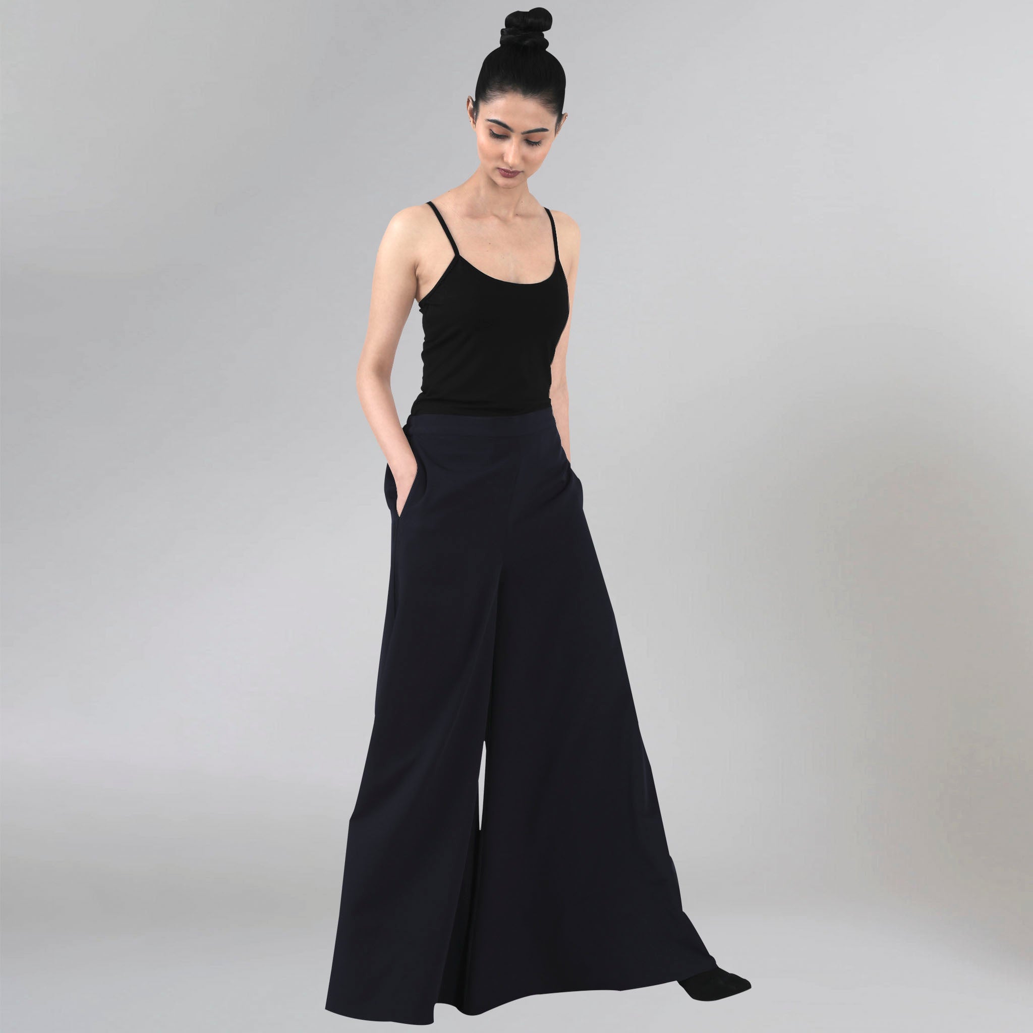 Buy Broadstar Women Black Wide Leg Loose Fit High-Rise Stretchable Formal  Trousers(Blk_3) at Amazon.in